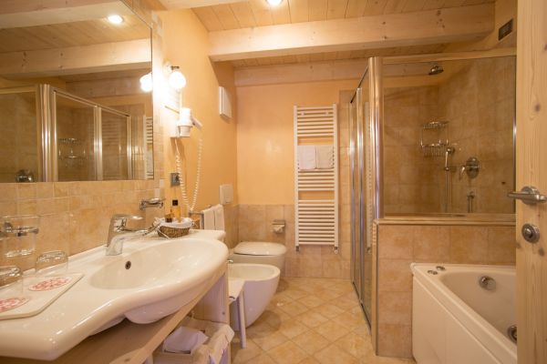 Castelir Suite Hotel (Panchià)